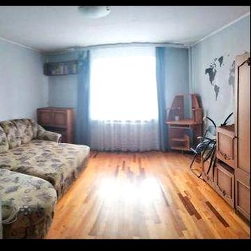 Продаж 1-кімн., Борщагівка, Симиренка 25