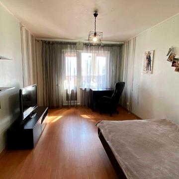 БЕЗ КОМІСІЇ. Продаж 1-к. Пр-т Григоренка, 28-В. Метро Позняки 10 хв