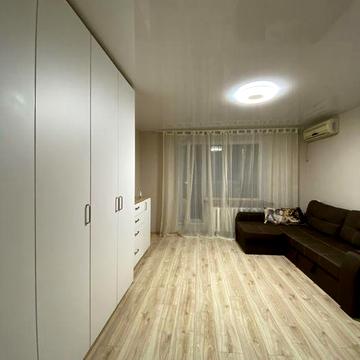 Здається однокімнатна квартира Крошня р-н Гаї.