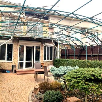 Фонтанка(Одеса), довгострокова оренда таунхауза