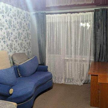 Продається 1 кімнатна квартира! трц Київ