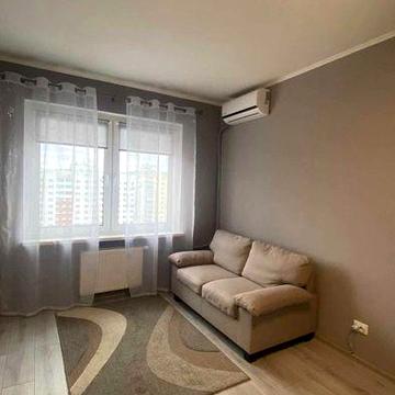 ЗАЇЖДЖАЙ І ЖИВИ ! Стильна видова 1-к квартира на вул. Софії Русової