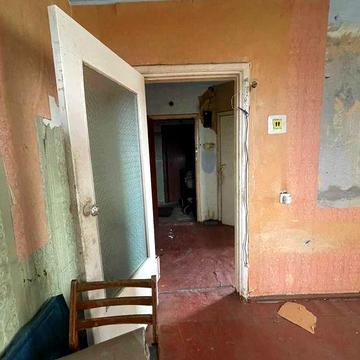 Центр, вул. Прибузька – 1 кімната, 31 м², можливий ремонт на свій смак