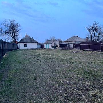 Продам будинок з великою ділянкою ТЕРМІНОВО