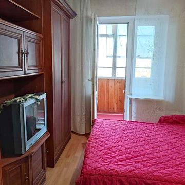 Продається 4-к.квартира. ПОЗНЯКИ