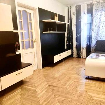 4- кімнатну квартиру, Оболонський р-н.