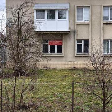 Простора 3-кімнатна квартира у Вадул-Сіреті