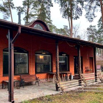 Продаж будинку 130м2. 2кімнати. Газ. Камін. В оточенні лісу. 5соток.