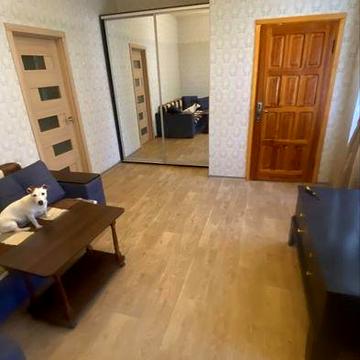 сдам свою ,хозяин ,1 ком ,центр Район Зiрка