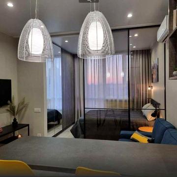 Здається студія в ЖК Новопечерська Вежа. Дуже тепла! без комісії