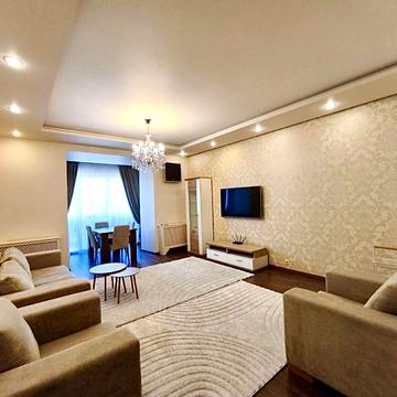 Оренда  2-к квартири у престижному будинку  Подолу. Почайнинська,70.