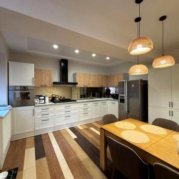 Продаж таунхаус, центр, 160 кв м