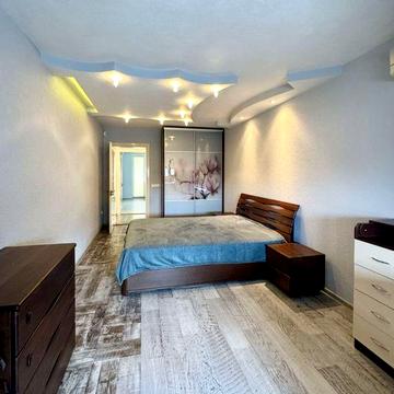 Продам 3х ком. На Коммунаре с ремонтом