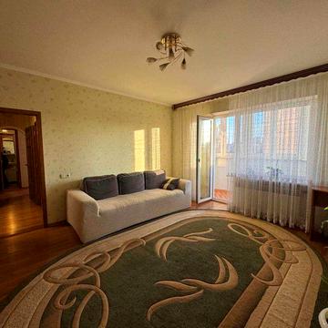 Продам 3 Ком. квартиру с ремонтом на Поселке ул. Паустовского