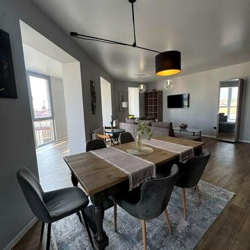 Оренда пентхауса вул. Г.Майдану 150