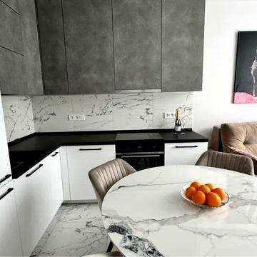 Братів Шеметів вул., 7