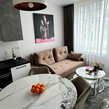 Братів Шеметів вул., 7