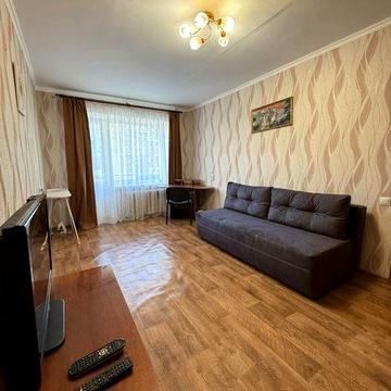 Сдам в оренду 1 кім квартиру в Центрі ( Тролейбусна )