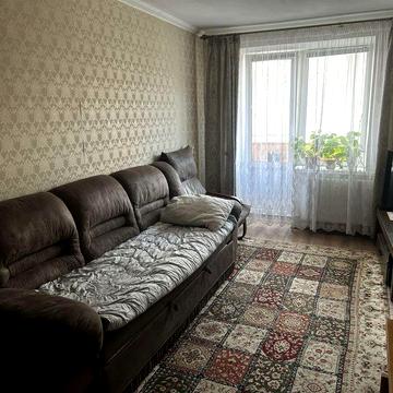 Продам двохкімнатну квартиру.