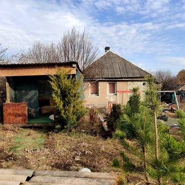 Продам дом старый Люботин