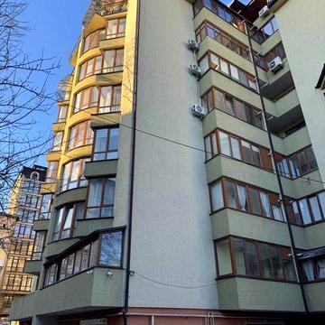 Оренда 2-х кімнатної 80 м.кв. Центр вул.Мазепи 35Б