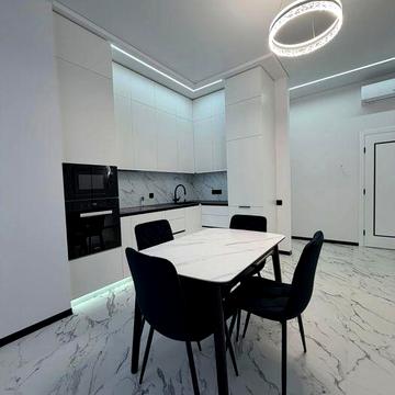 Продаж 2-км квартири з новим ремонтом, 60м2 ЖК Комфорт