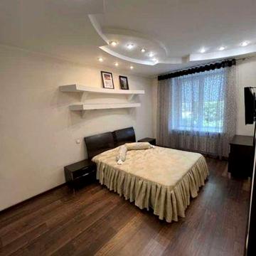 Оренда трикімнатної квартири ,проспект Леси Украинки, 77