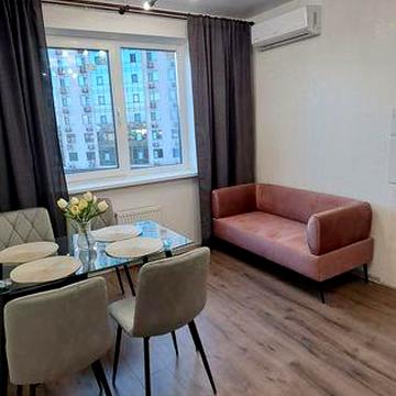 Красивая евродвушка на безопасном этаже в охраняемом ЖК на Сахарова!