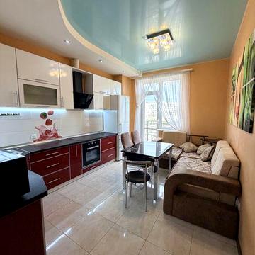 Кадорр на Таирова. 10 тыс гривен