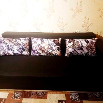 Сдам 1 комнатную  квартиру на ул. Незалежности (Титова).