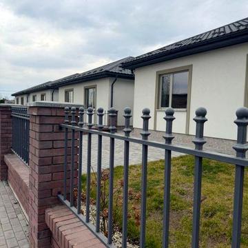 Продаж гарного сучасного будинку