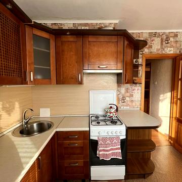 Прикордонника Лазаренка вул., 22