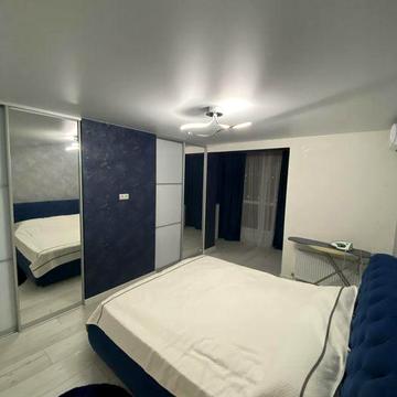 Продам 2х  кімнатну квартиру ЖК Рівьєра