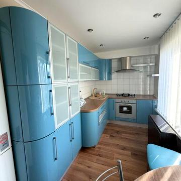 2 кімнатна,Олександрівський р-н,Запорізька 4а,для Сімʼі