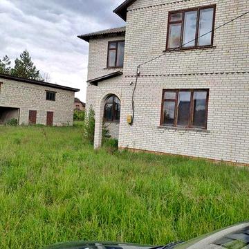 Дзвінкове.  Продаж двоповерховий будинок на ділянці 28соток