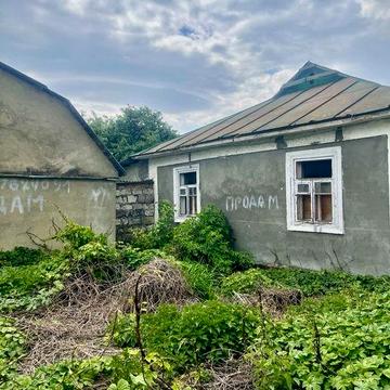 Продаж частини будинку під комерцію в центрі Вапнярки