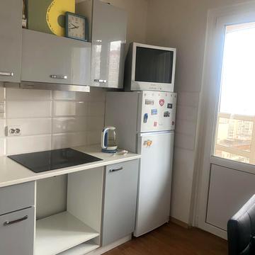 Бориса Гмирі вул., 12-Б