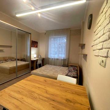 Смарт 2й поверх КНУКІМ Печерськ метро 800 метрів центр