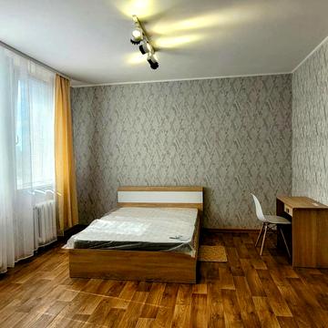 Валерія Лобановського просп., 126-Г