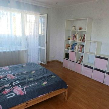 Сдаётся  2 ком квартира с кухней студией на Крымском бульваре/Бочарова