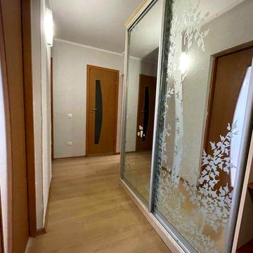 % Продається 3-кімнатна квартира р-н 12 школа %