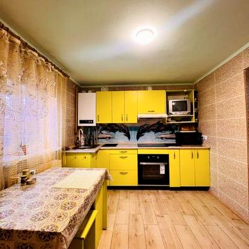 Пів будинку на Кущівці з новим дахом і ремонтом — заходь і живи