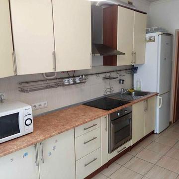 Оренда двох кімнатної квартири авт.опалення. в.Відродження.