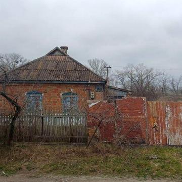 Продам будинок 17.5 соток район першої школи