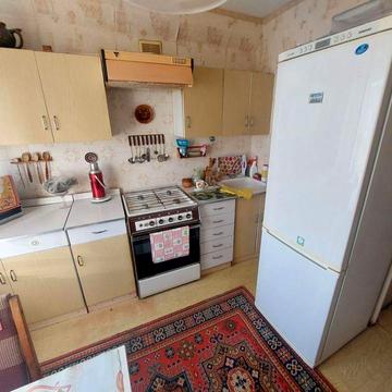 Здам 2 кімн.Космос 4/9 меблі,техніка 8000 грв.