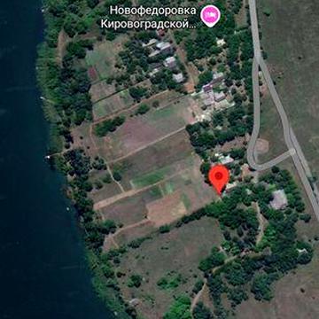 Продам дом с участоком  на берегу Искровского водохранилища