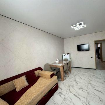 Вільна! Євро 2 к Київський Маєток