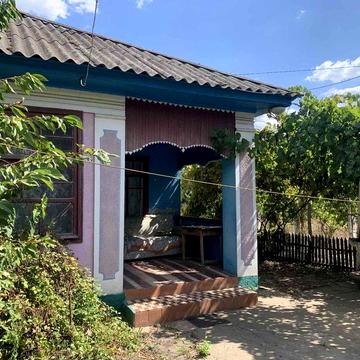 Продається будинок в селищі Саврань .