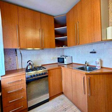 Сдам уютную квартиру на Левитана. Королева. Люстдорфская дорога. Газ .