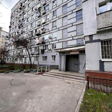 Продам квартиру ж/м Красный камень